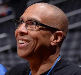 努诺：下半场我们掌控了比赛，甚至有机会从曼联主场带走三分（努诺：下半场我们主宰比赛，几乎从曼联主场带走三分）