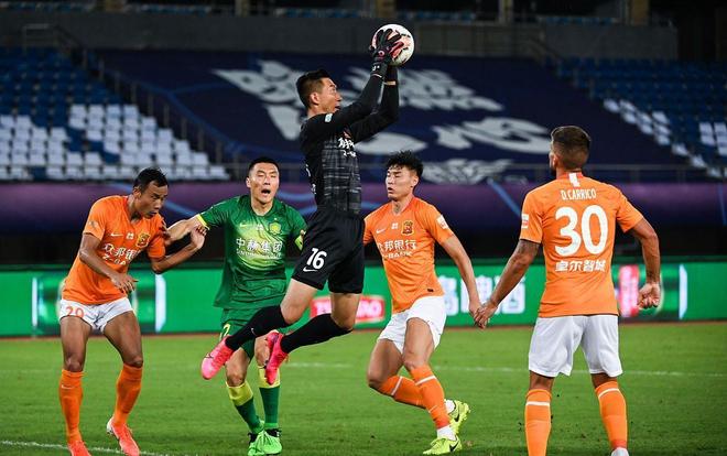 他站在角落，却决定了胜负（角落中的他，改写胜负）