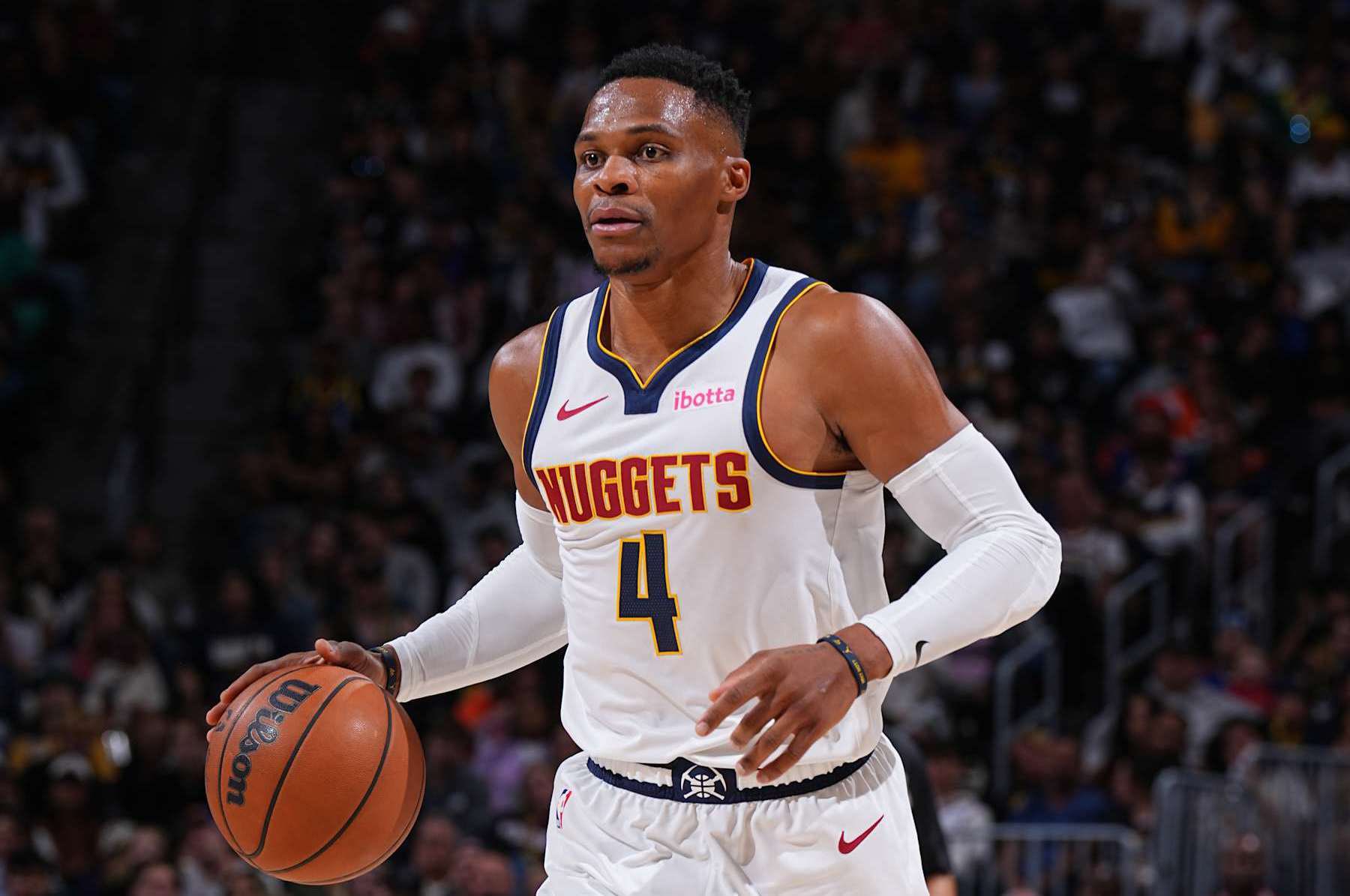 比塞克：丢球让我有些生气；我们知道自己很强，能够实现目标（比塞克：失球让我有点恼火；我们清楚自身很强，有能力实现目标）