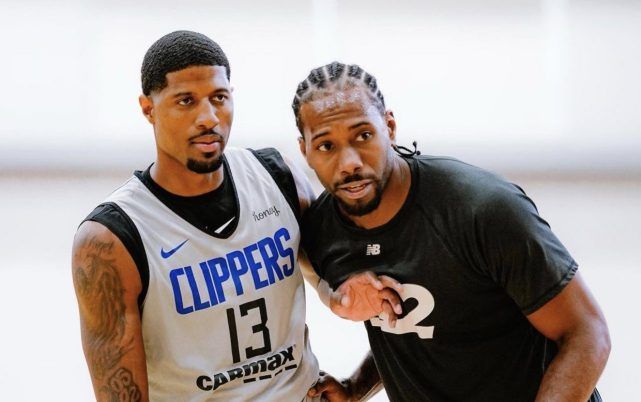 巴萨赛前发小白当年绝杀照，切尔西赛后用埃斯特旺破门照回应（巴萨赛前晒小白绝杀旧照，切尔西赛后以埃斯特旺进球照回敬）