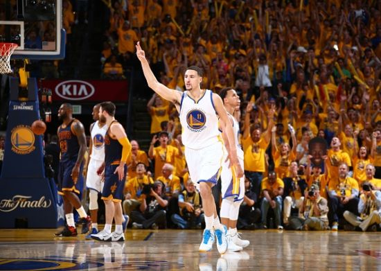 意甲媒体热议：米兰前锋希门尼斯未来扑朔迷离，媒体坚称他将离开而经纪人否认！（意媒聚焦：米兰前锋希门尼斯去留成谜，媒体称将离队经纪人予以否认）