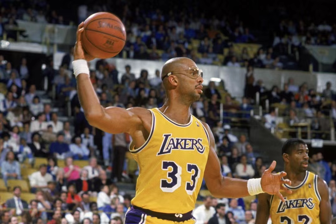 WTT总决赛｜王曼昱晋级女单决赛（WTT总决赛：王曼昱闯入女单决赛）