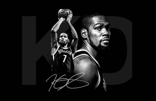 记者：李可并未参加申花赛前合练，明天能否首发存疑（李可缺席申花赛前合练，明日首发成疑）