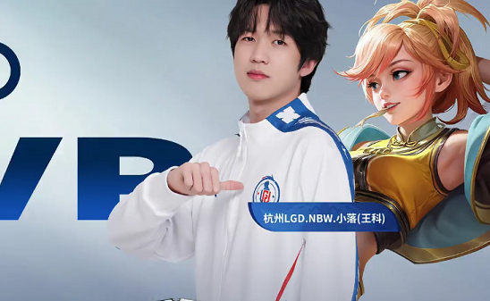 然也表现出 然也表现出